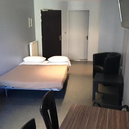 Le Relais Des Bergers فندق 3*