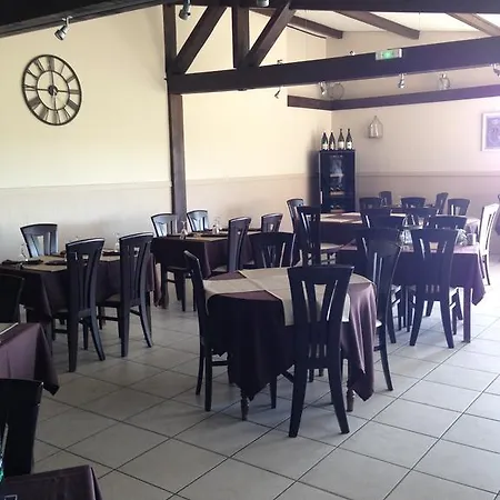 Le Relais Des Bergers Отель